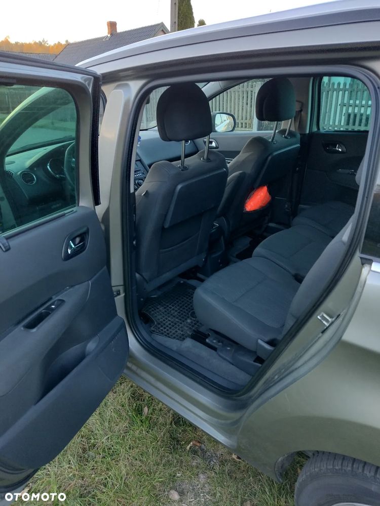 Peugeot 5008 1.6 HDi Active 7os - 20