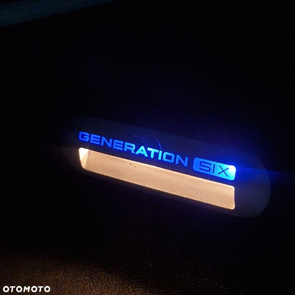 Volkswagen Multivan - 33