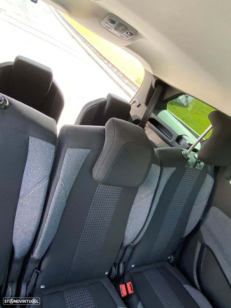 Peugeot 5008 2021 photo 3
