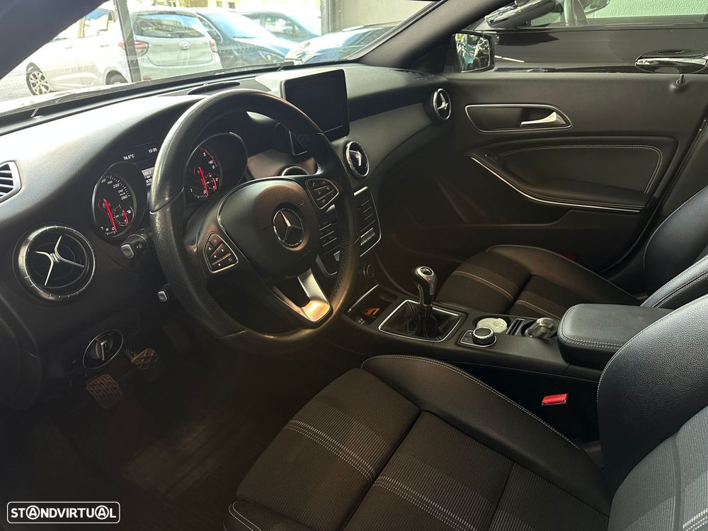 Mercedes-Benz CLA 200 - 9