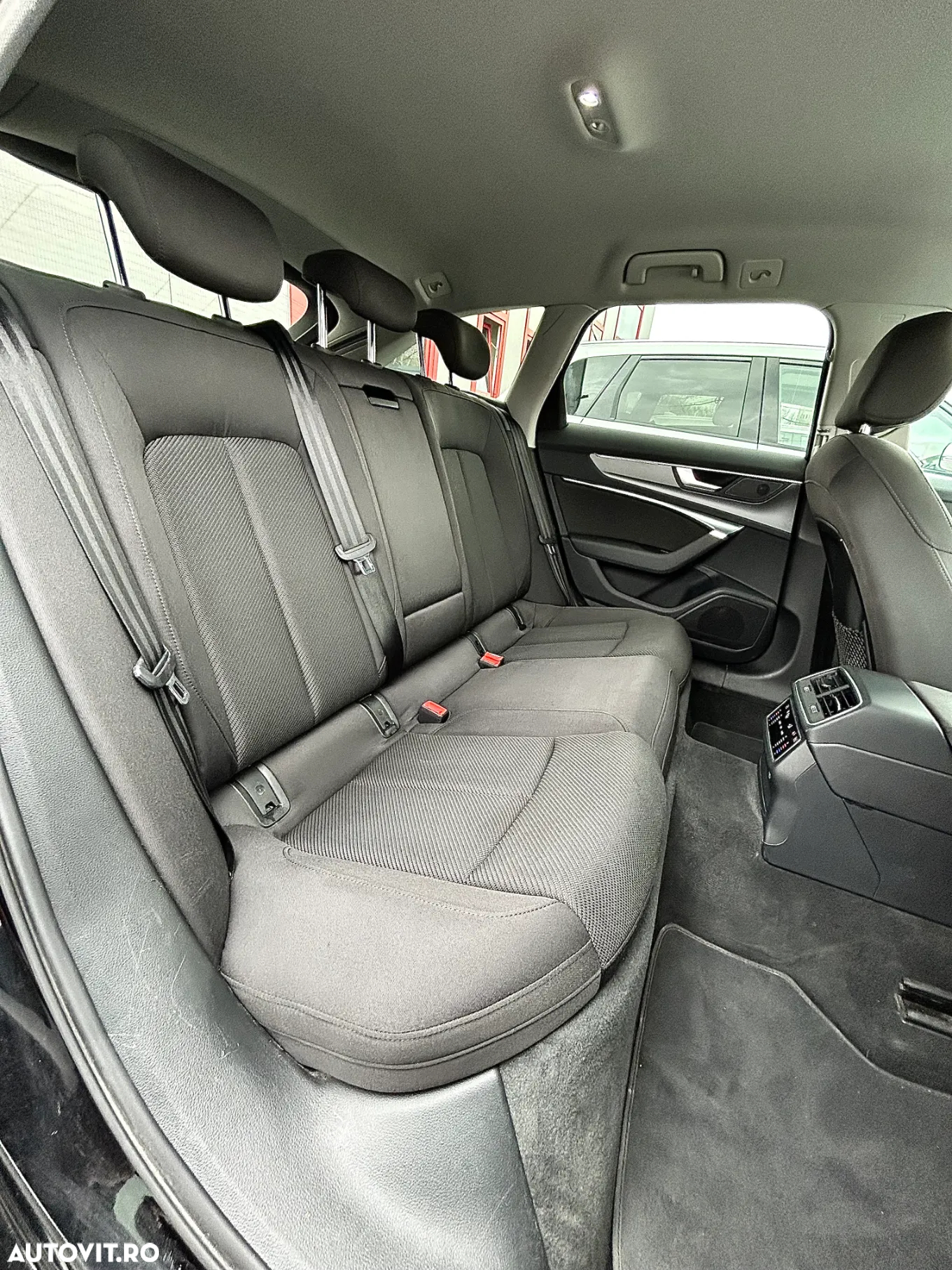 Audi A6 Avant 2.0 40 TDI quattro S tronic Sport - 11