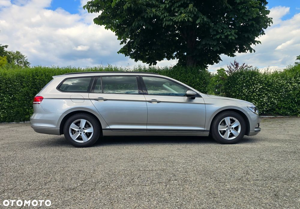 Volkswagen Passat 1.6 TDI BMT Trendline - 2