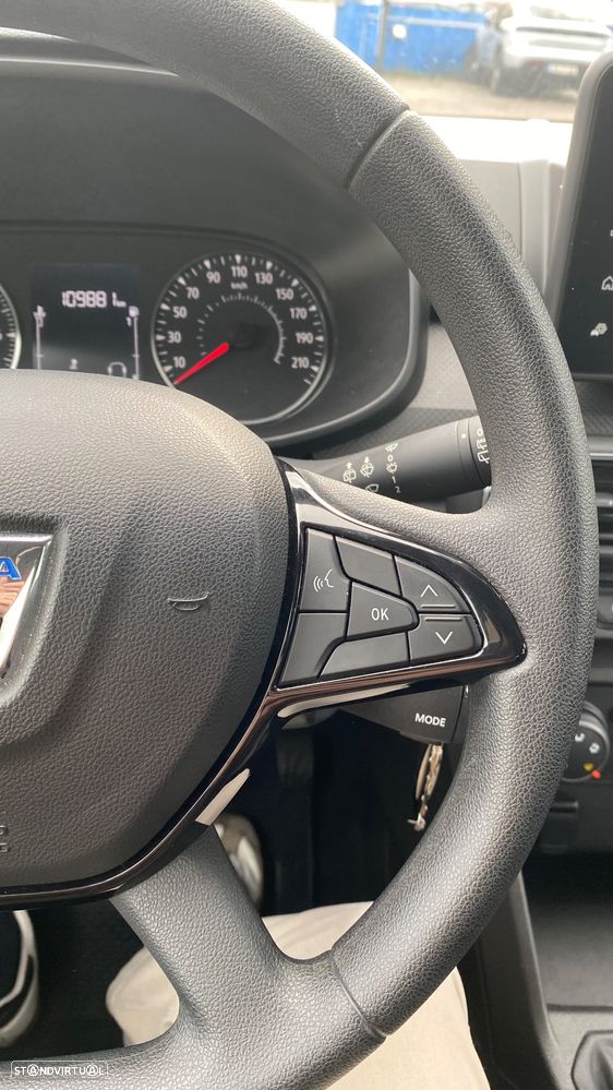 Dacia Sandero 1.0 SCe Essential - 32