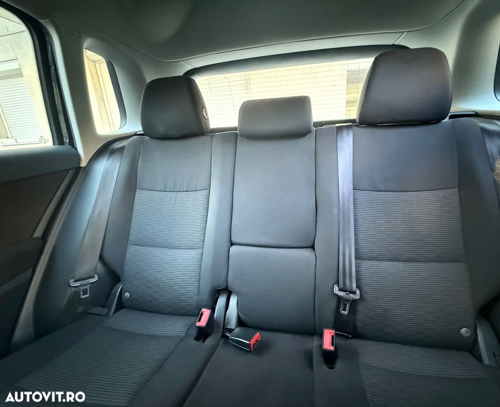 Volkswagen Tiguan - 16