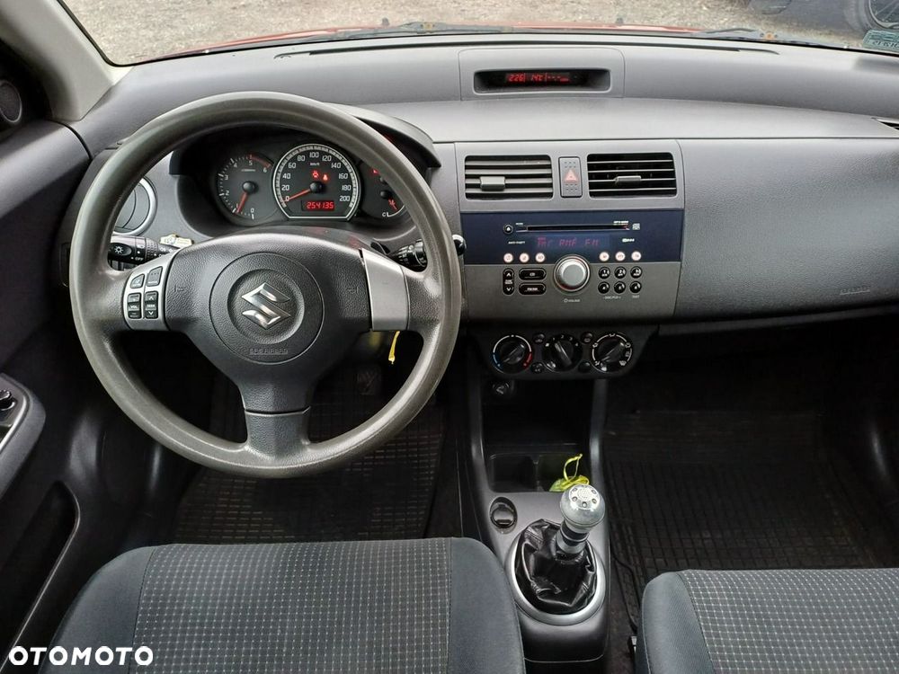 Suzuki Swift 1.3 DDiS Comfort - 21
