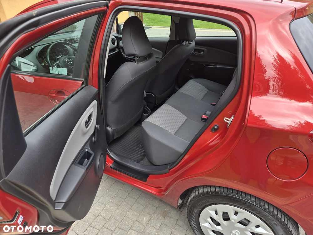Toyota Yaris - 18