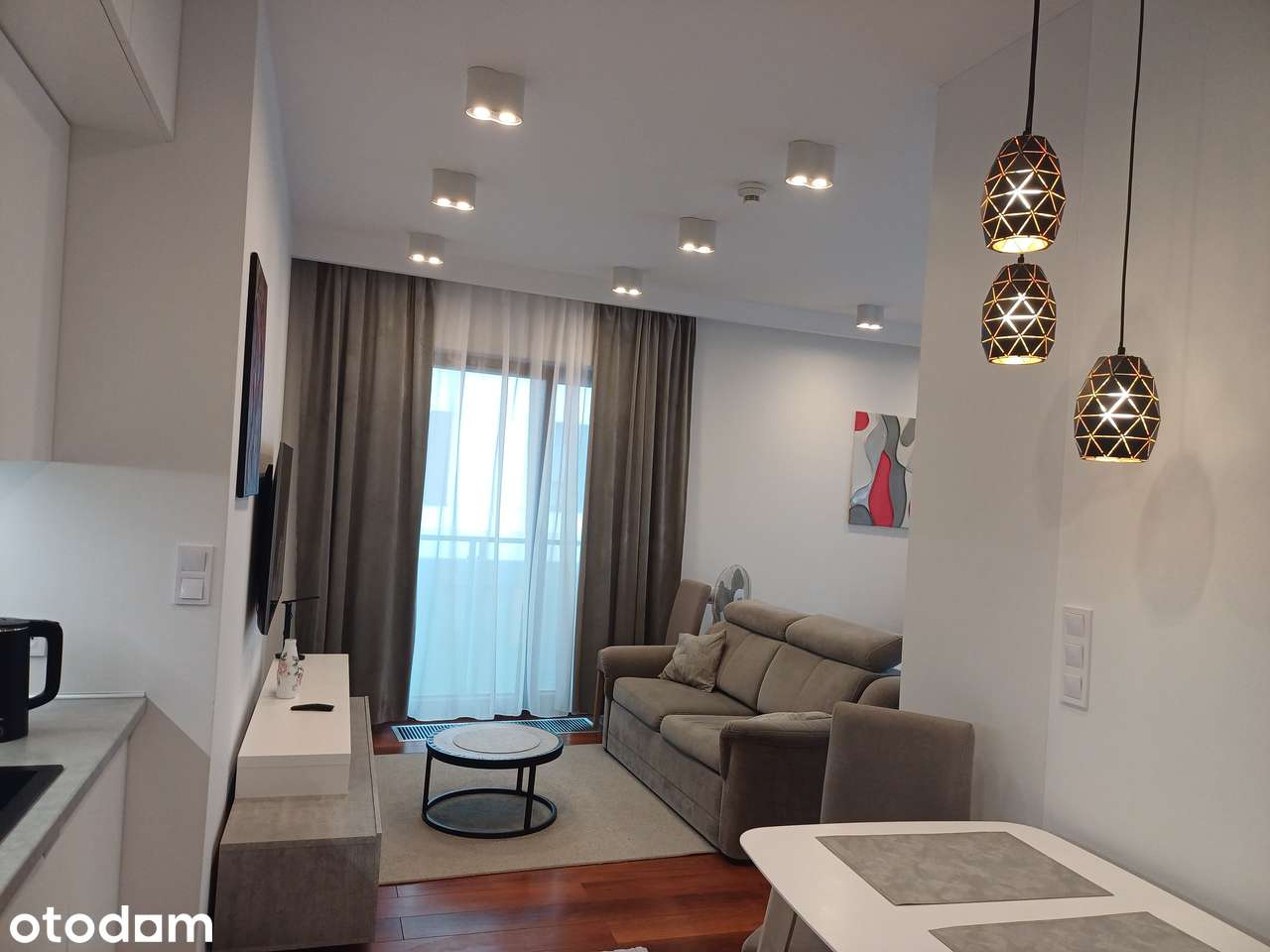 Apartament w Studio Centrum Pawia 51, faktura VAT