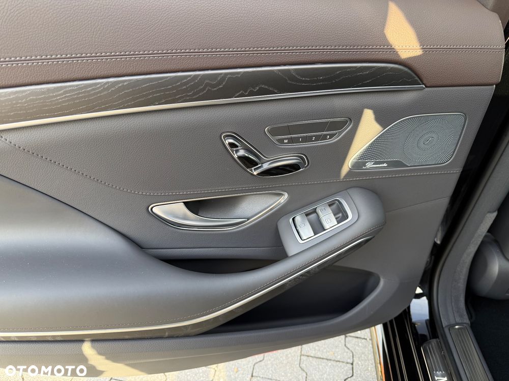 Mercedes-Benz Klasa S 400 d 4-Matic L 9G-TRONIC - 26