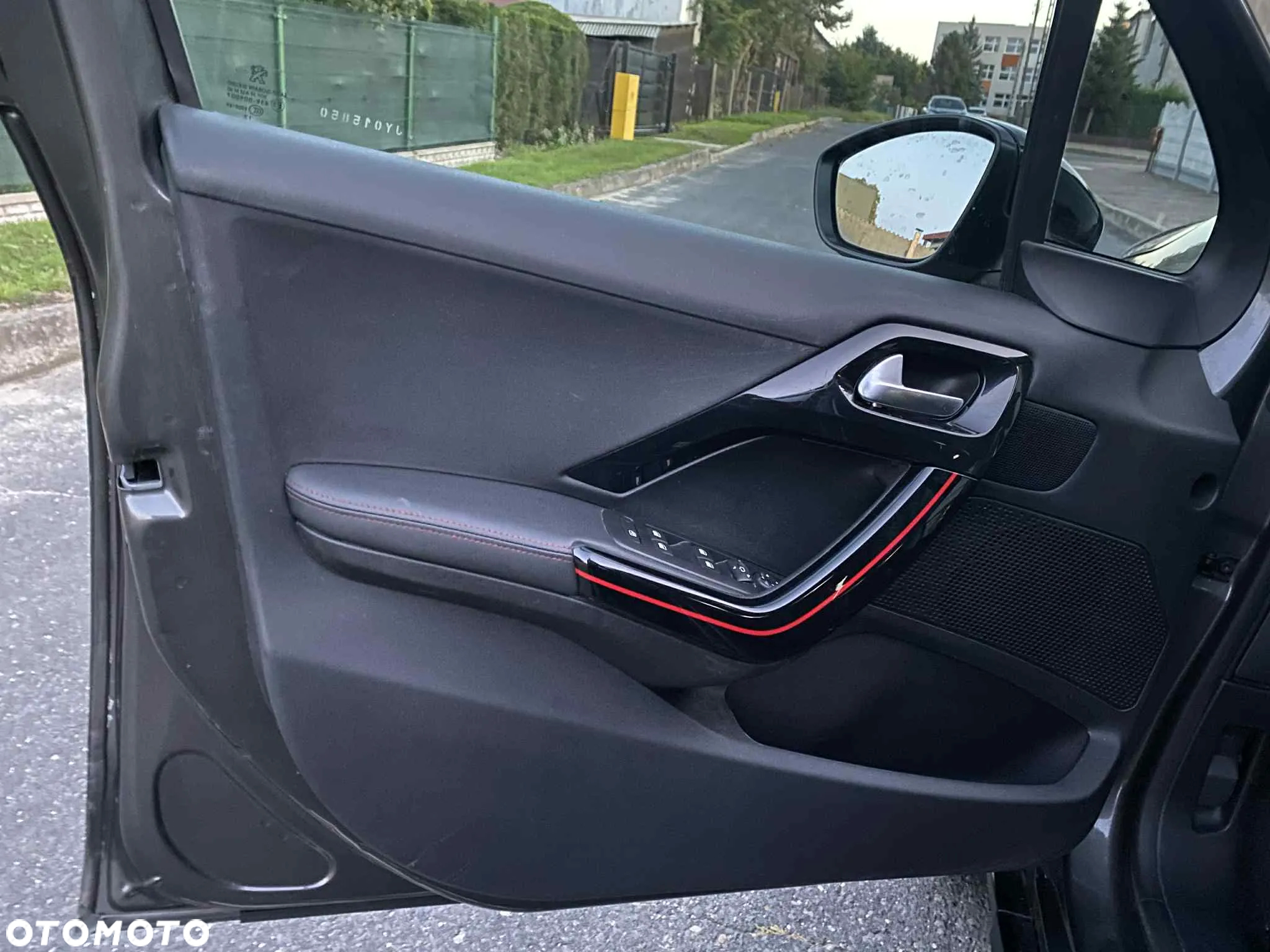 Peugeot 2008 PureTech 110 Stop&Start GT-Line Edition - 20