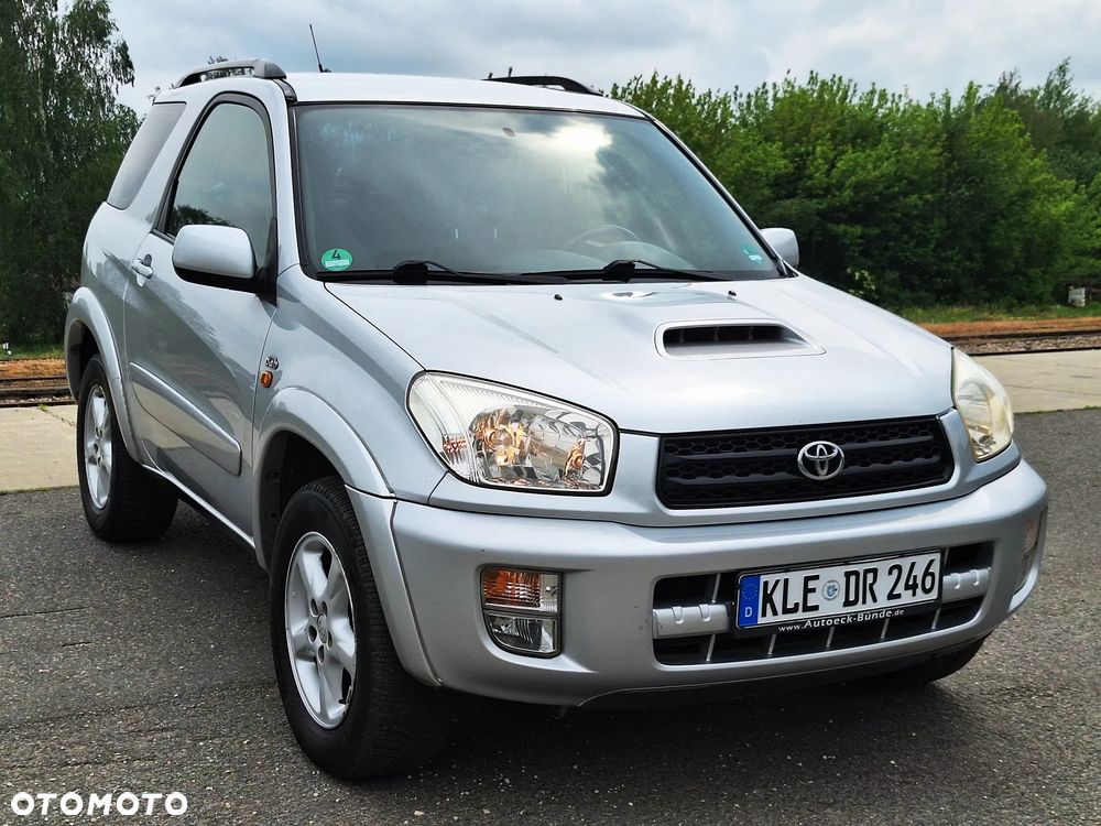 Toyota RAV4 D-4D 4x4 - 36