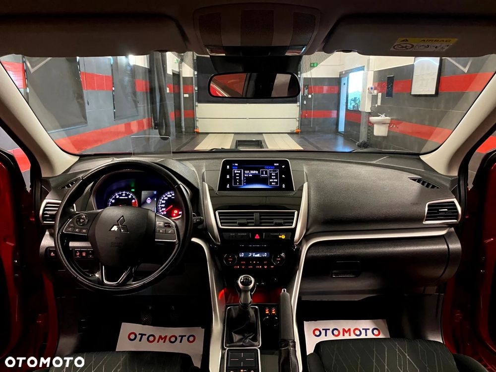 Mitsubishi Eclipse Cross 1.5 T GPF Invite Plus - 16