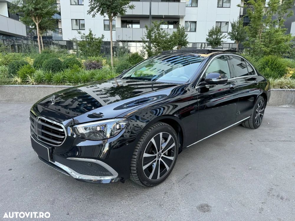 Mercedes-Benz E 300 4MATIC Aut. - 1