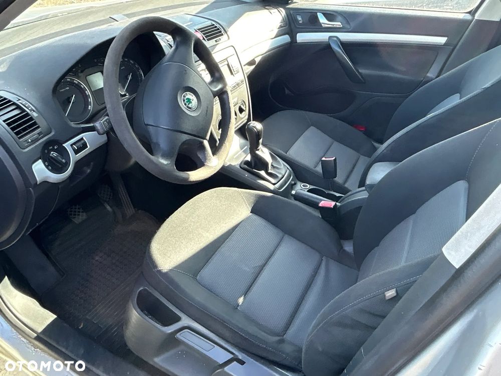 Skoda Octavia 2.0 TDI DPF Ambiente - 7