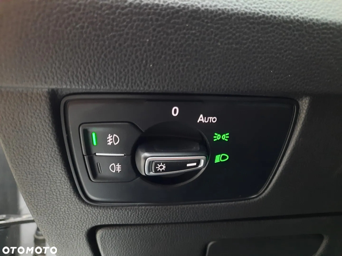 Volkswagen Passat Variant 2.0 TDI DSG (BlueMotion Technology) Comfortline - 28
