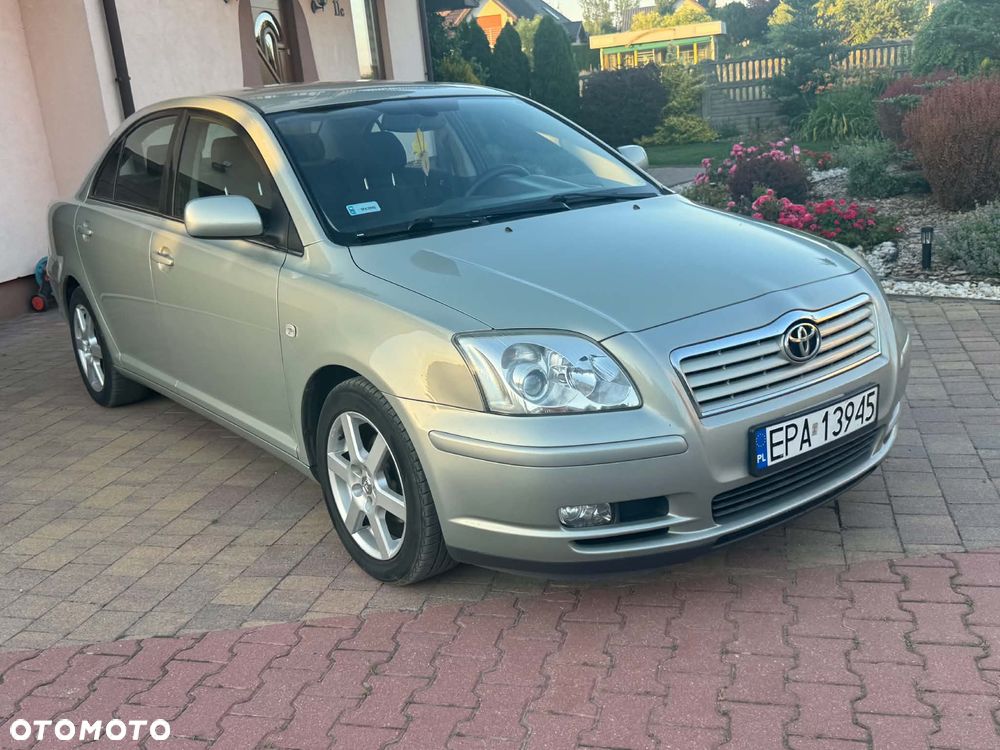 Toyota Avensis - 5