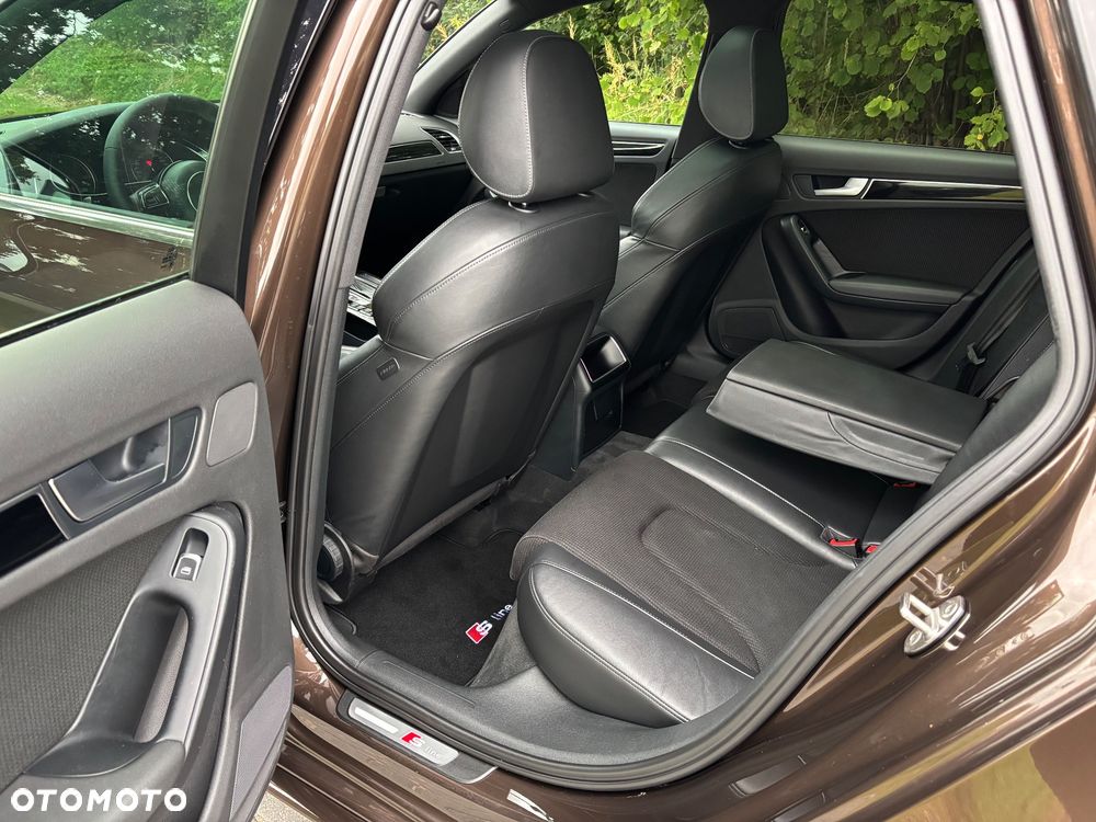 Audi A4 Avant 2.0 TDI DPF multitronic S line Sportpaket - 6