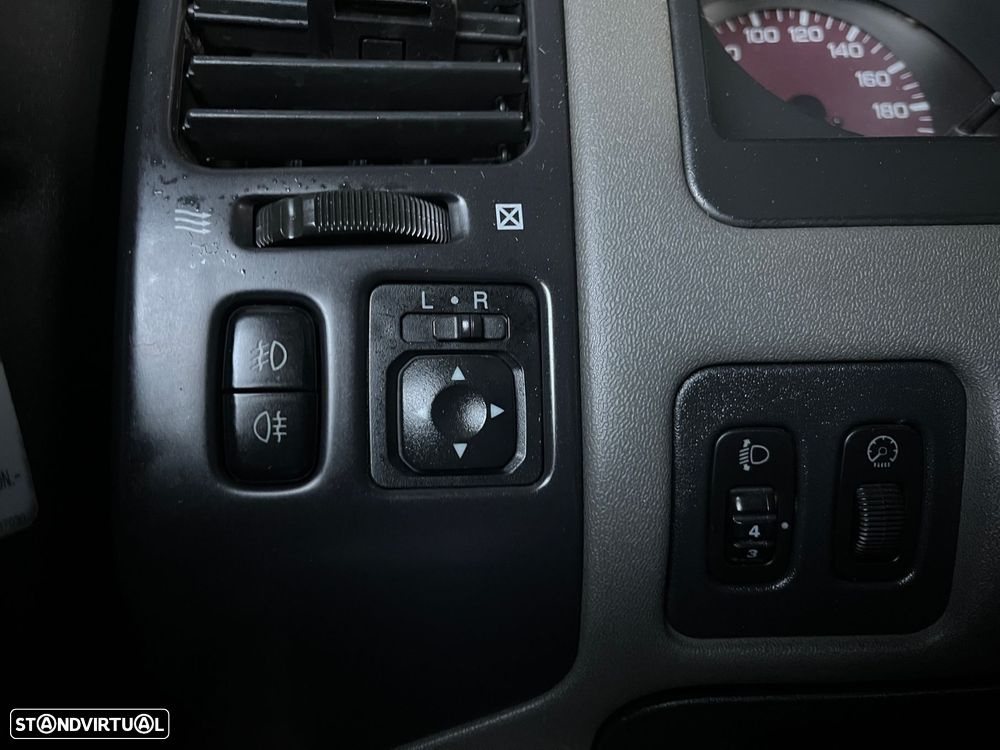 Mitsubishi Pajero 3.2 DI-D GLS - 23