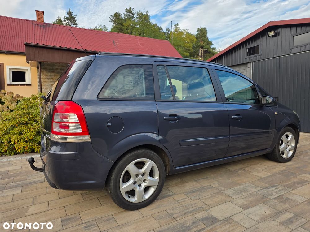 Opel Zafira 2008 photo 2