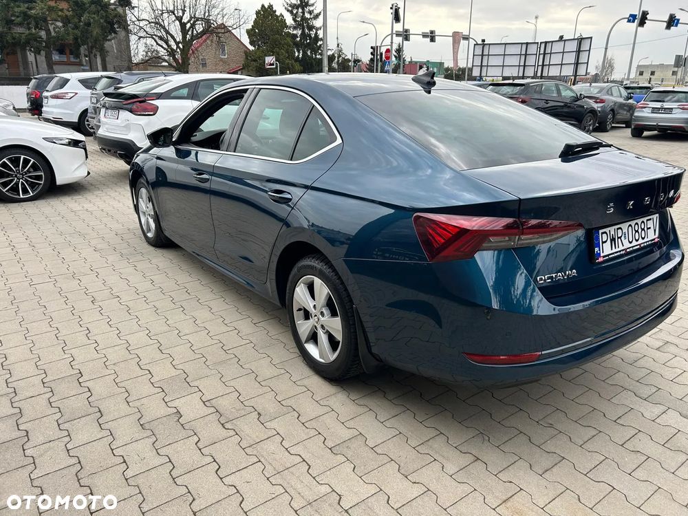 Skoda Octavia 2.0 TDI DSG Premium Edition - 9