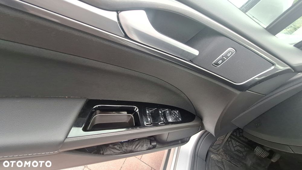 Ford Mondeo - 21