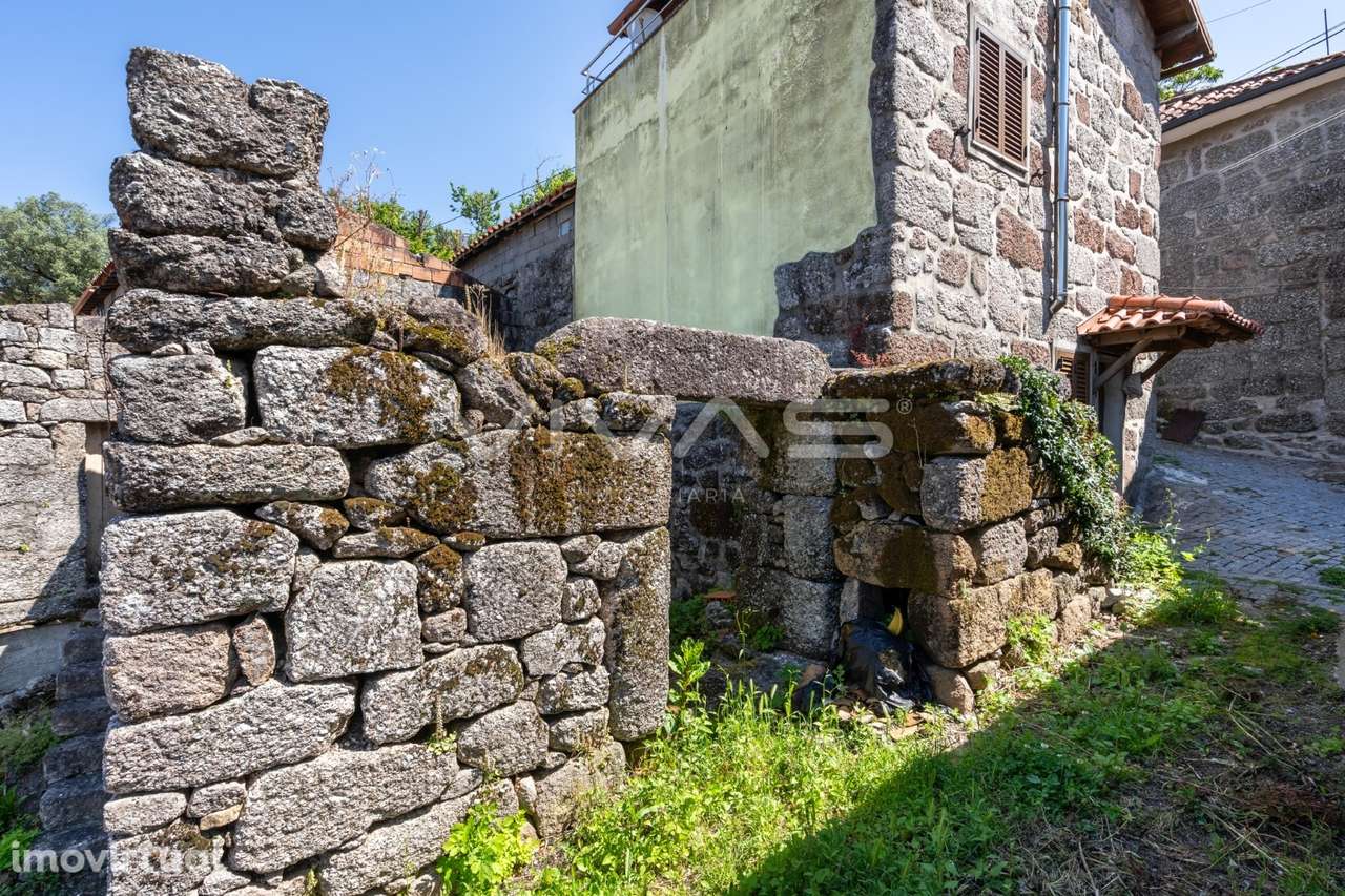 Moradia para Restaurar T0 Venda em Ventosa e Cova,Vieira do Minho - Grande imagem: 3/25