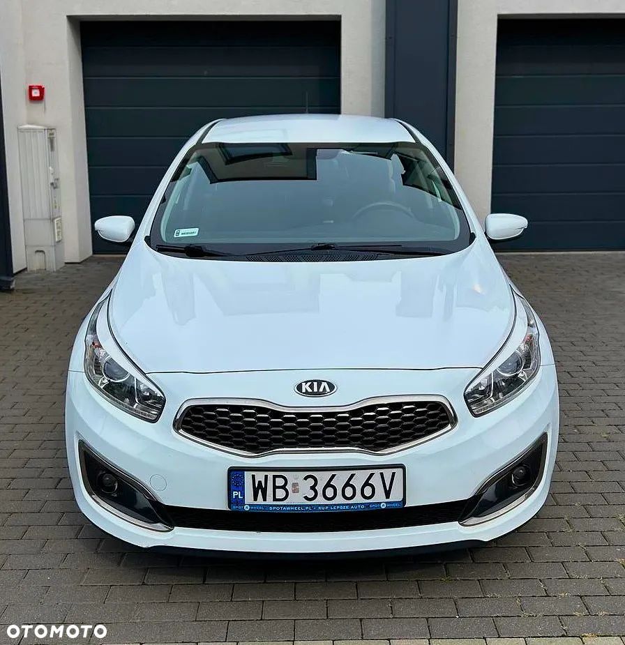 Kia Ceed Cee'd 1.4 CRDi M - 4
