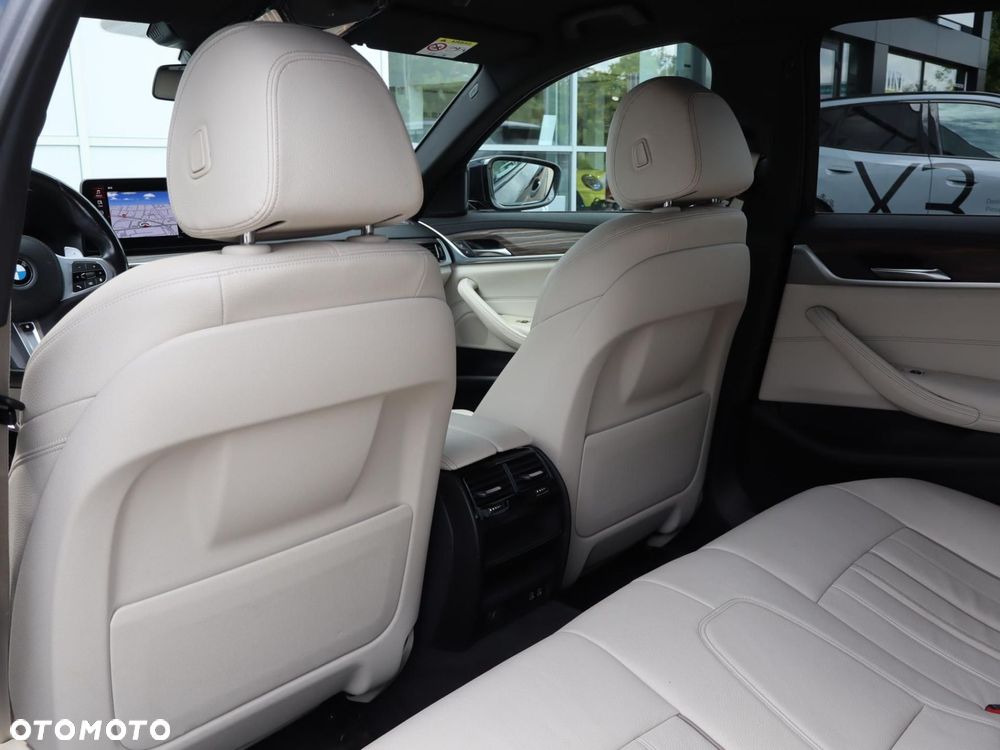 BMW Seria 5 - 16