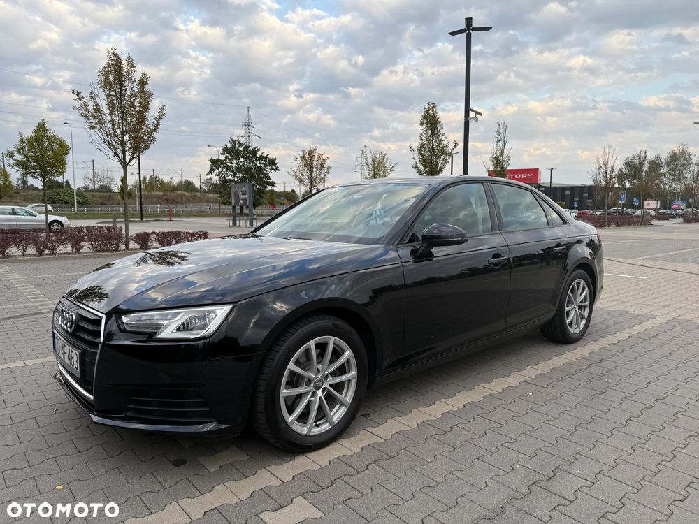 Audi A4 Limousine - 2