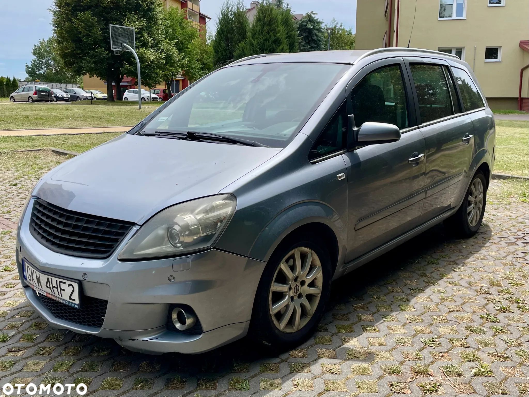 Opel Zafira - 1