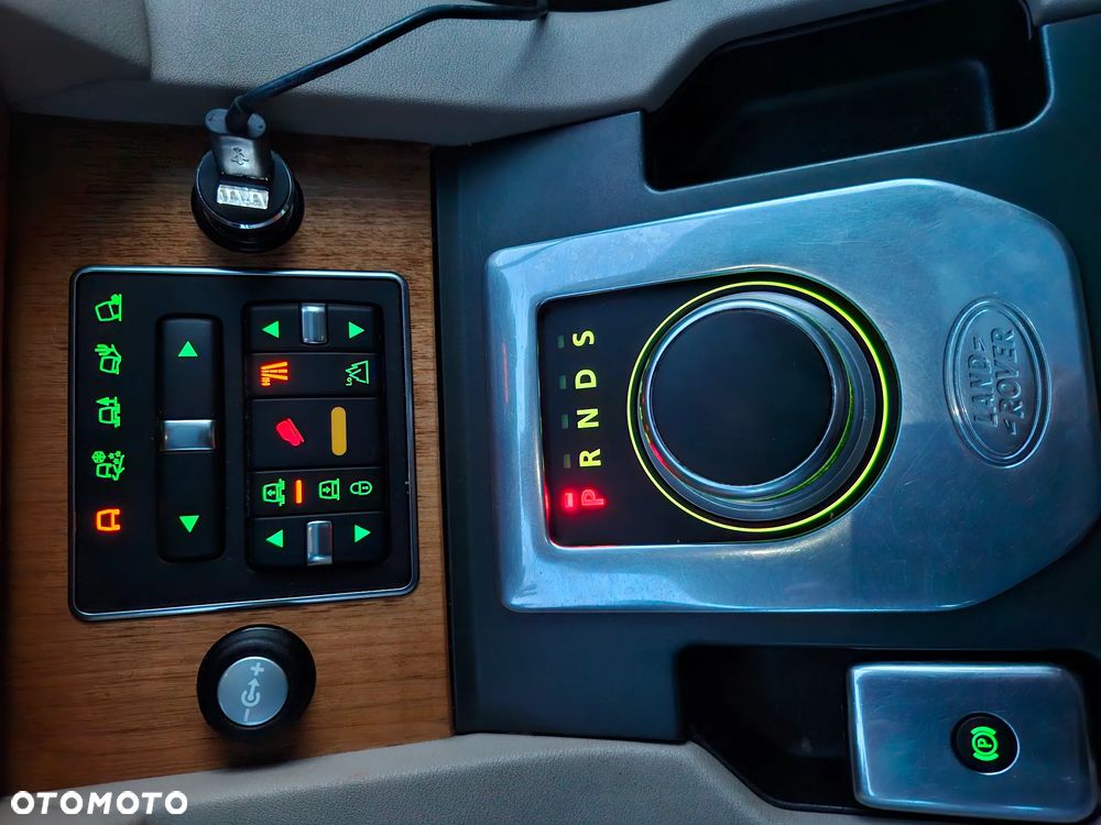 Land Rover Discovery - 30