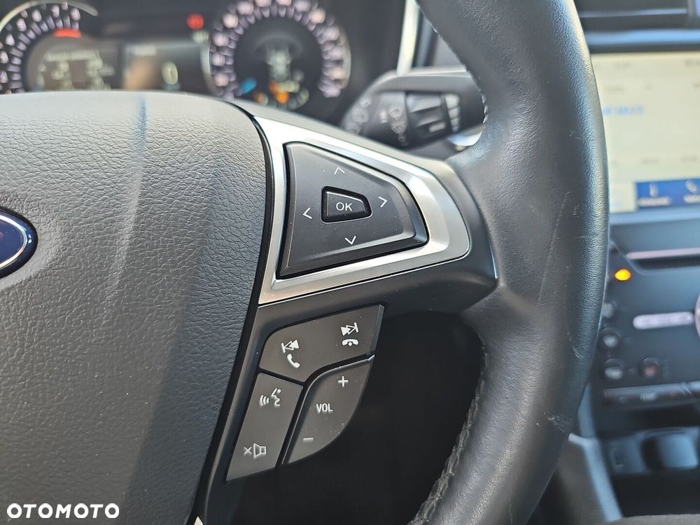 Ford Mondeo - 16