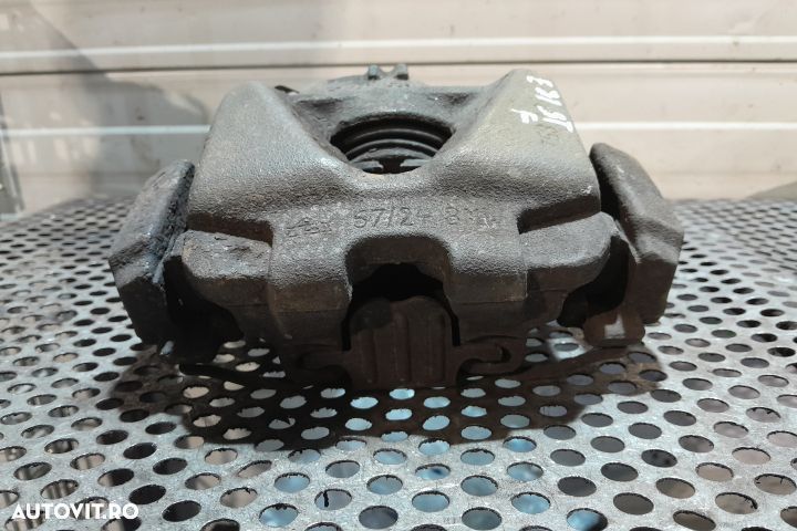 Etrier fata stanga BMW Seria 3 E91 [2004 - 2010] Touring wagon 320d A - 2