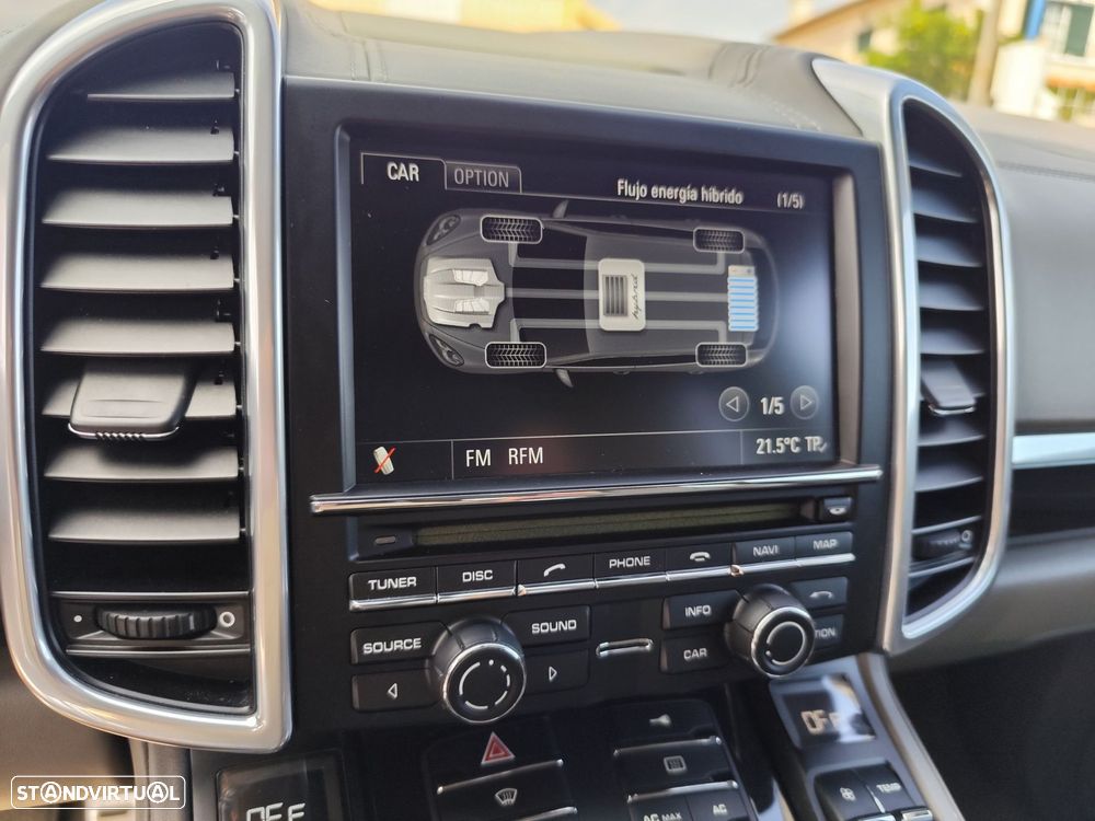 Porsche Cayenne - 14