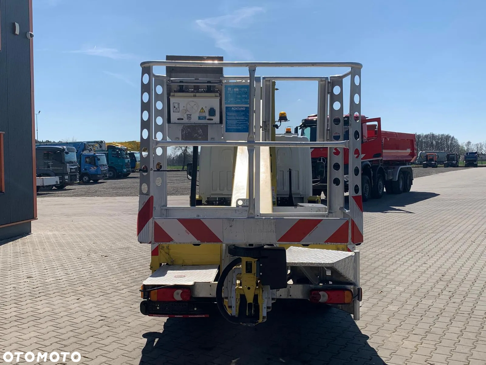 Nissan NISSAN CABSTAR 4x2 EURO6 PODNOŚNIK KOSZOWY - 8