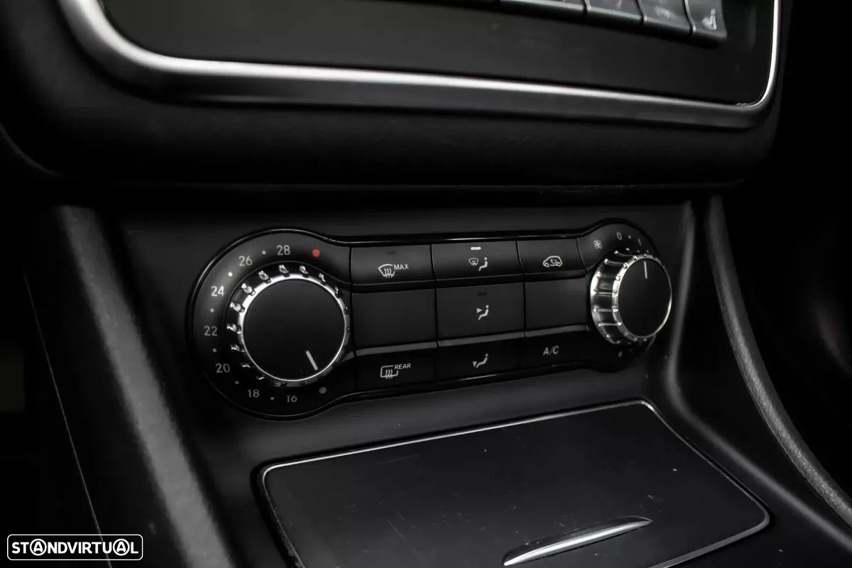 Mercedes-Benz CLA 180 d Urban Aut. - 24