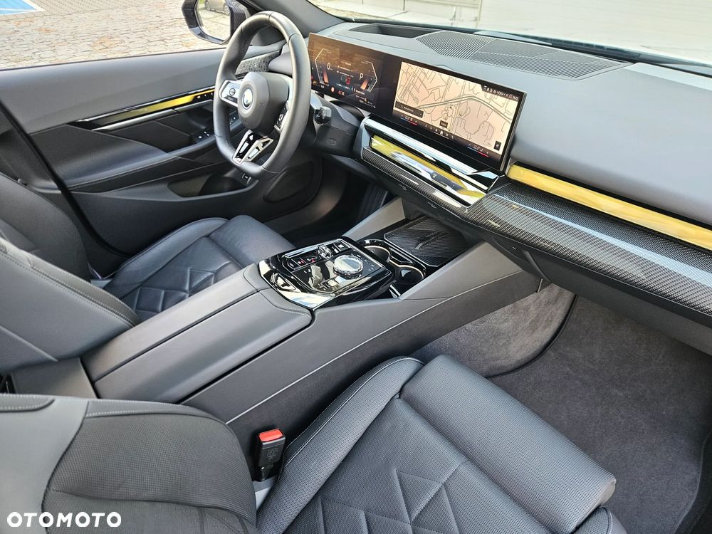 BMW Seria 5 550e xDrive PHEV M Sport - 7