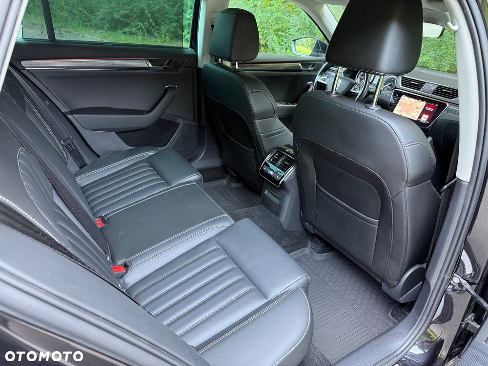 Skoda Superb 2.0 TDI SCR 4x4 Style DSG - 19