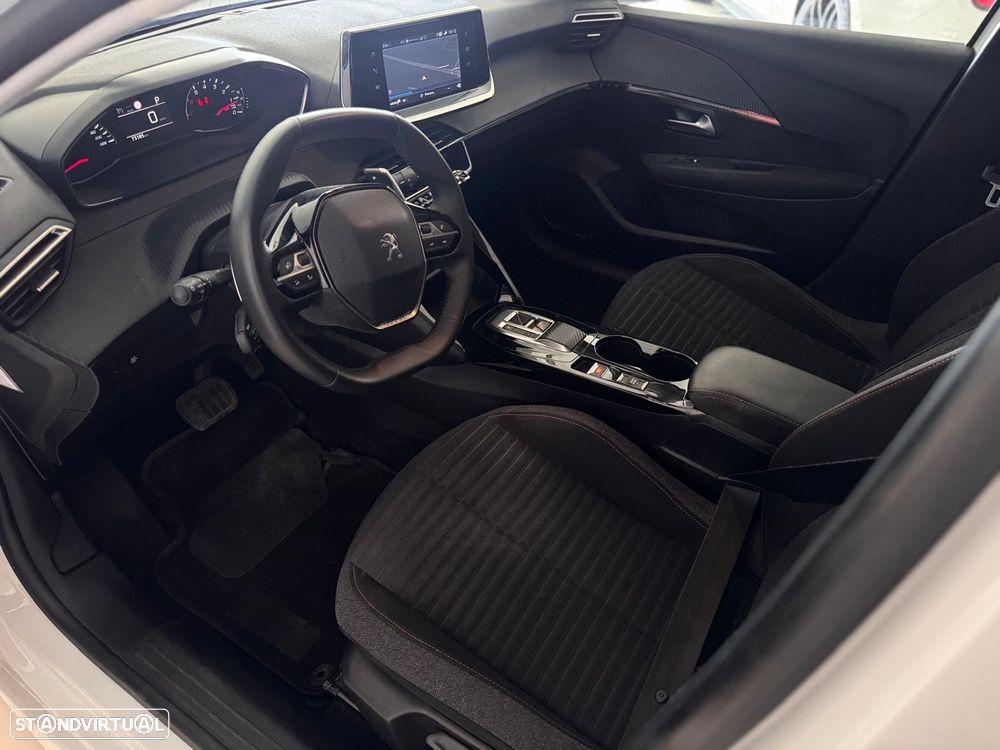 Peugeot 208 1.2 PureTech Allure Pack EAT8 - 7