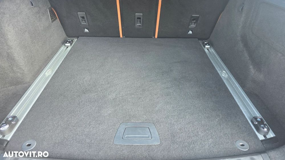 Jaguar F-Pace D300 AWD - 37