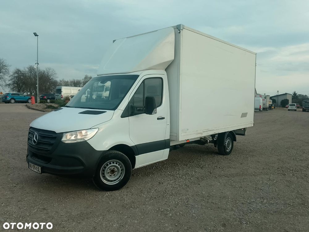 Mercedes-Benz Sprinter - 1