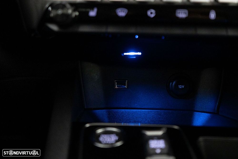 Peugeot 5008 1.2 Hybrid GT e-DCS6 - 29