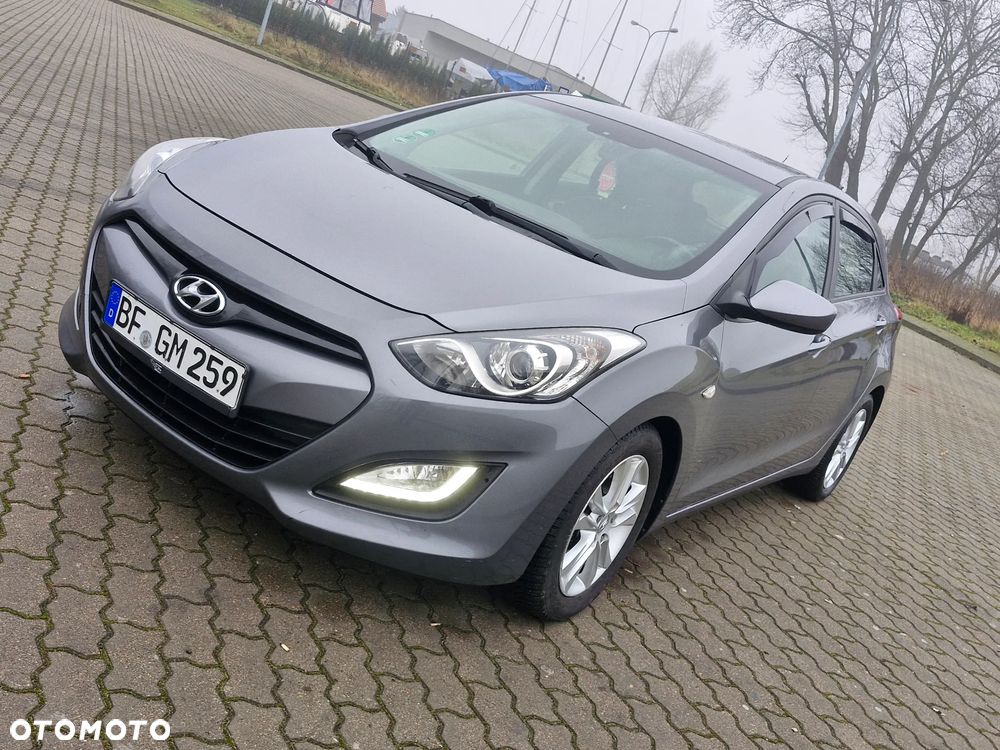 Hyundai i30 1.6 CRDi BlueDrive Premium - 13