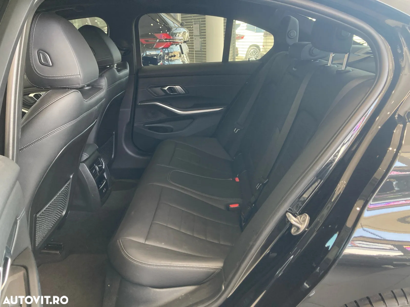 BMW Seria 3 330e xDrive Aut. - 12