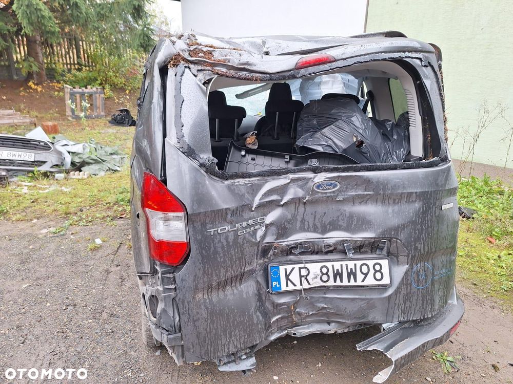 Ford Tourneo Courier - 6