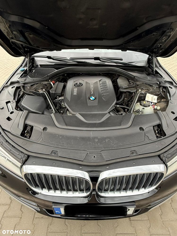 BMW Seria 7 740d xDrive - 10