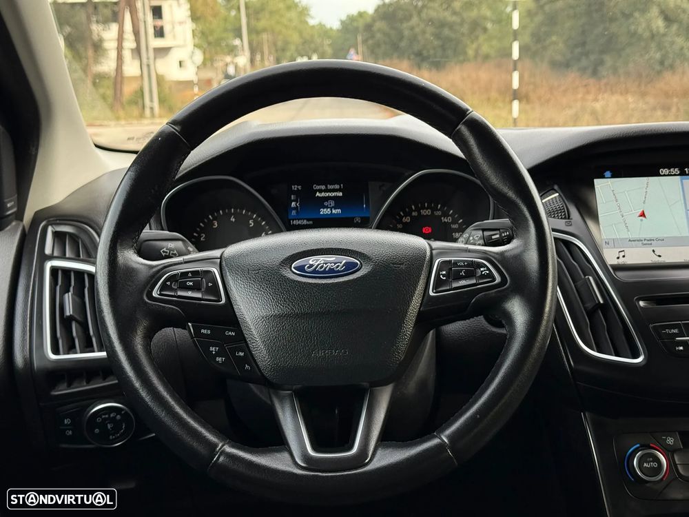 Ford Focus 1.0 EcoBoost Business - 21