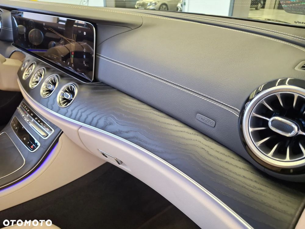 Mercedes-Benz Klasa E 220 d 4-Matic AMG - 25