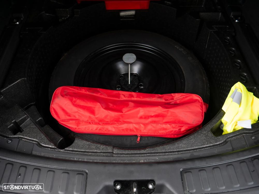 Land Rover Discovery Sport 2.0 TD4 SE - 12