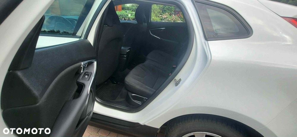 Volvo V40 Cross Country D2 Momentum - 8
