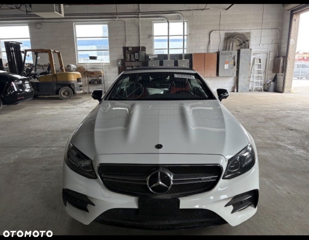 Mercedes-Benz Klasa E AMG 53 4-Matic+ 9G-TRONIC - 30